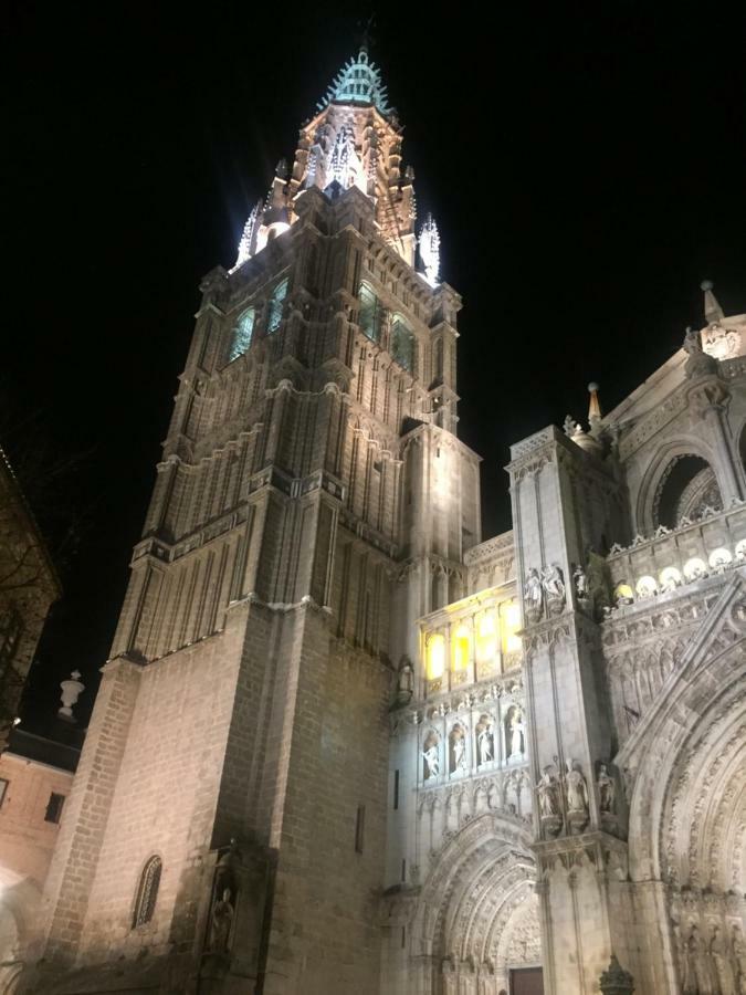 Apartamentos Catedral Escalinata Toledo Esterno foto